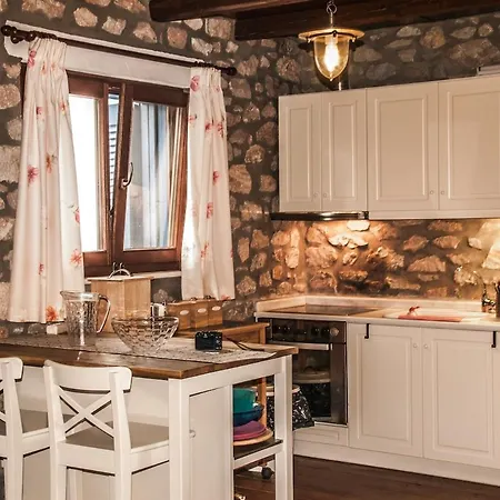 Laura Дом отдыха Парос