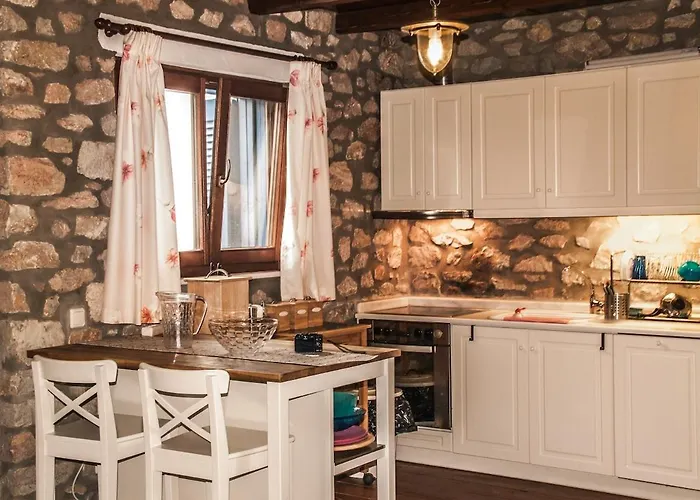 Laura Дом отдыха Парос