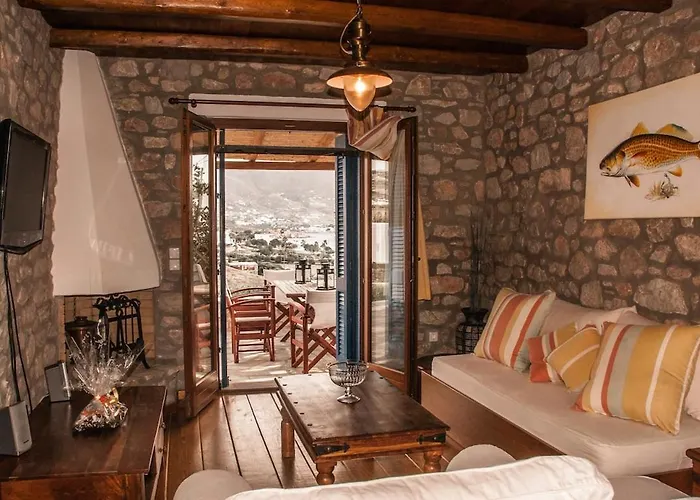 Laura Дом отдыха Парос