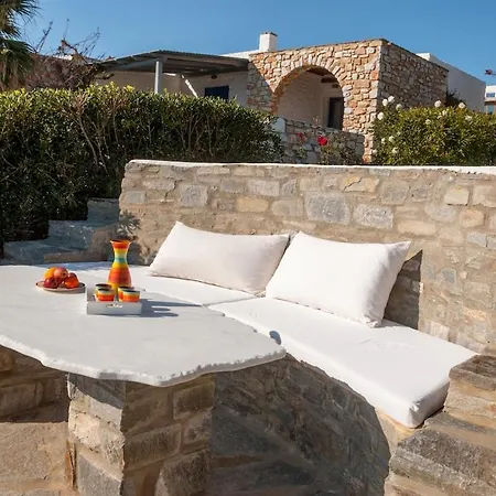 Laura Dom wakacyjny Páros